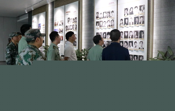 参观学院介绍_副本.jpg