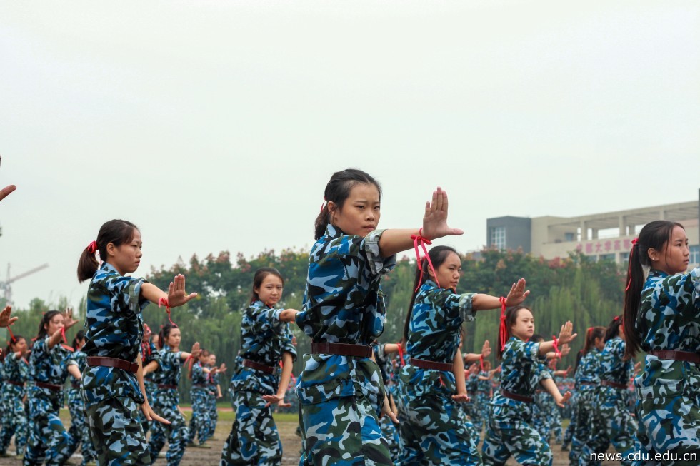 秦逸飞 (7).JPG 秦逸飞 (7).JPG